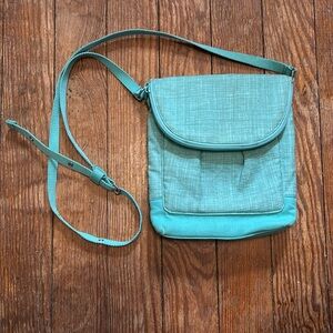 thirty-one crossbody, 31 in
